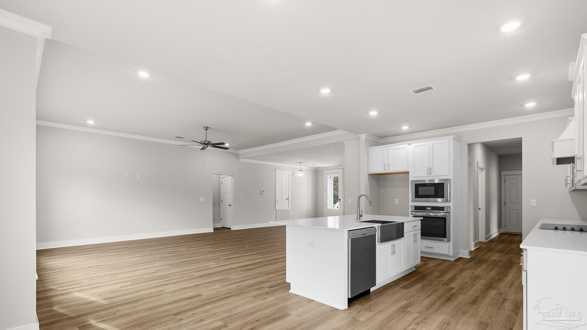 5920 Greenfield Street Pace, FL 32571 - Photo 4 of 38