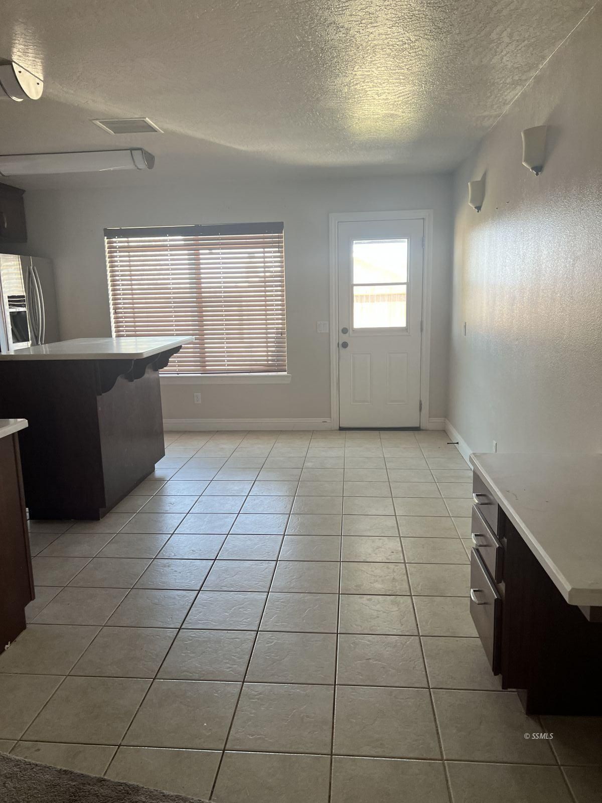 1404 South Farragut Street Ridgecrest, CA 93555 - Photo 5 of 15 Gallery Image 5