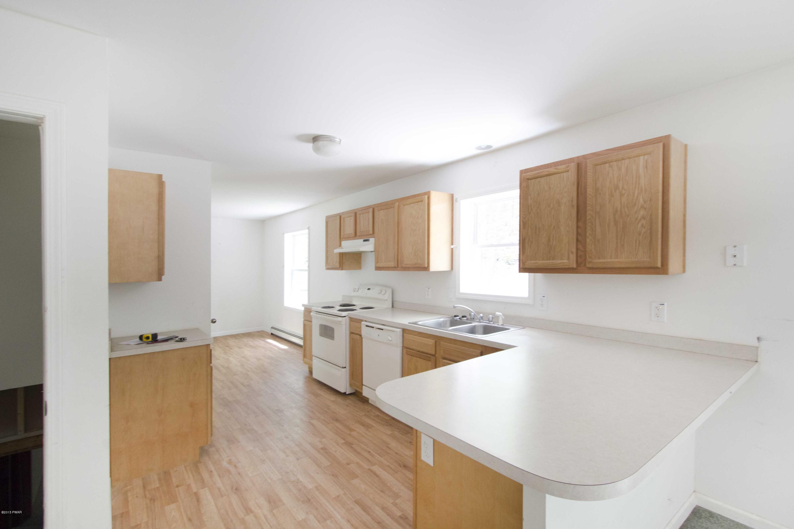 134 Ledgecrest Road Hawley, PA 18428 - Photo 6 of 17