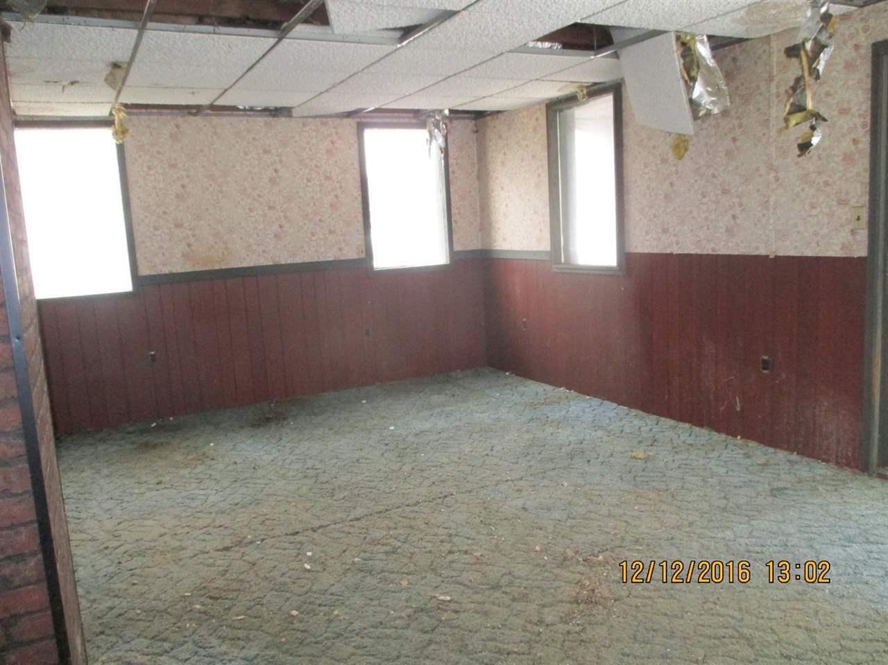 55129 Mayflower Road South Bend, IN 46628 - Photo 11 of 13 Gallery Image 11