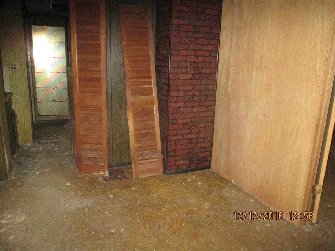 55129 Mayflower Road South Bend, IN 46628 - Photo 3 of 13 Gallery Image 3