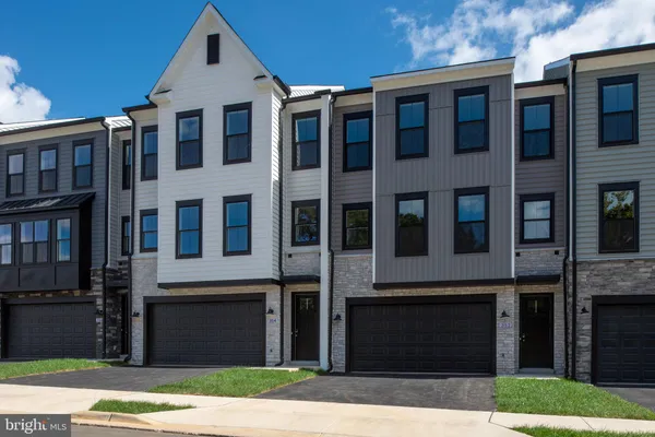 $649,000 | 350 Evermore Lane, Stafford, VA 22554