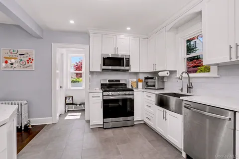 $1,200,000 | 148 Locust Avenue, Scarsdale, NY 10583