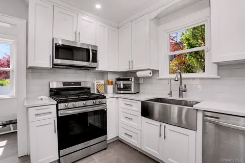 $1,200,000 | 148 Locust Avenue, Scarsdale, NY 10583