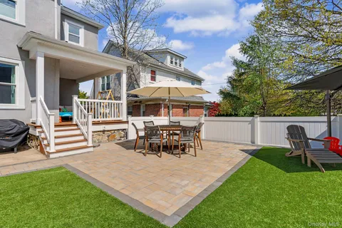 $1,200,000 | 148 Locust Avenue, Scarsdale, NY 10583