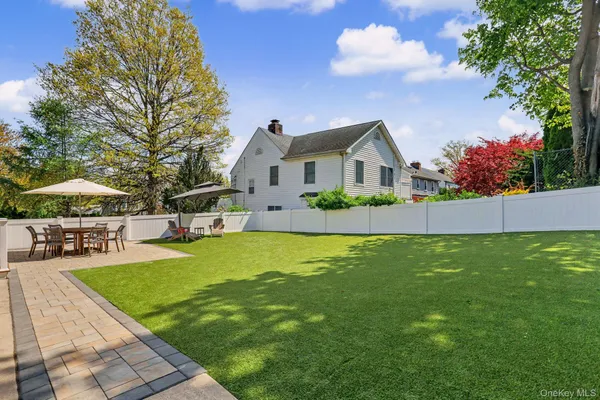 $1,200,000 | 148 Locust Avenue, Scarsdale, NY 10583