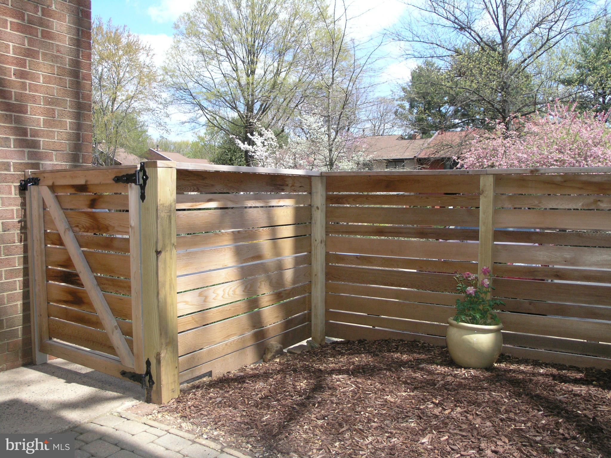 11794 Indian Ridge Road Reston, VA 20191 - Photo 2 of 28 Fenced Front Courtyard