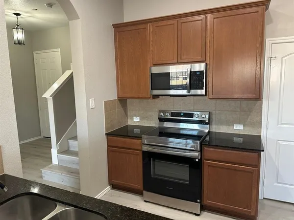 $2,499 | 6412 Eagle Nest Drive, Garland, TX 75044