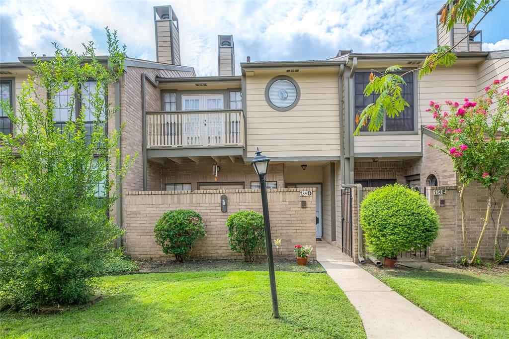 734 Country Pl Dr Unit D