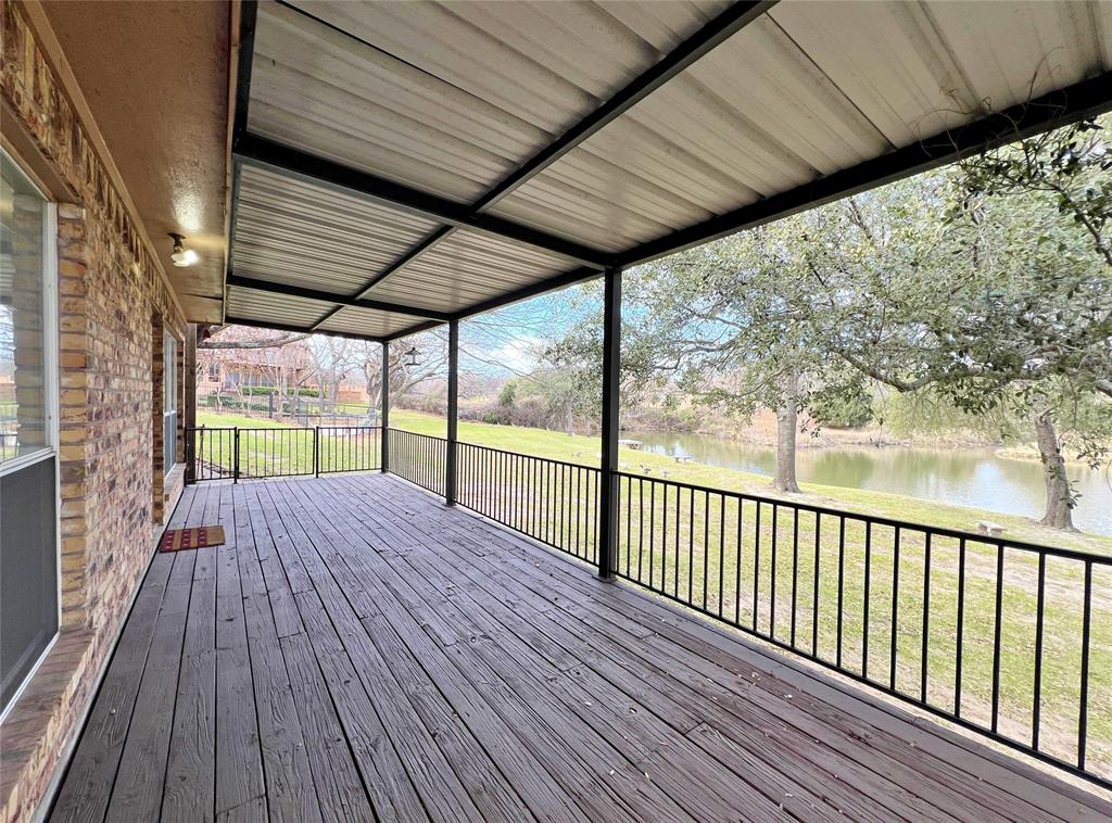 2116 Clear Lake Road Weatherford, TX 76087 - Photo 4 of 36