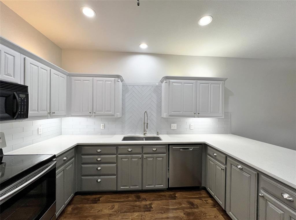 2116 Clear Lake Road Weatherford, TX 76087 - Photo 9 of 36