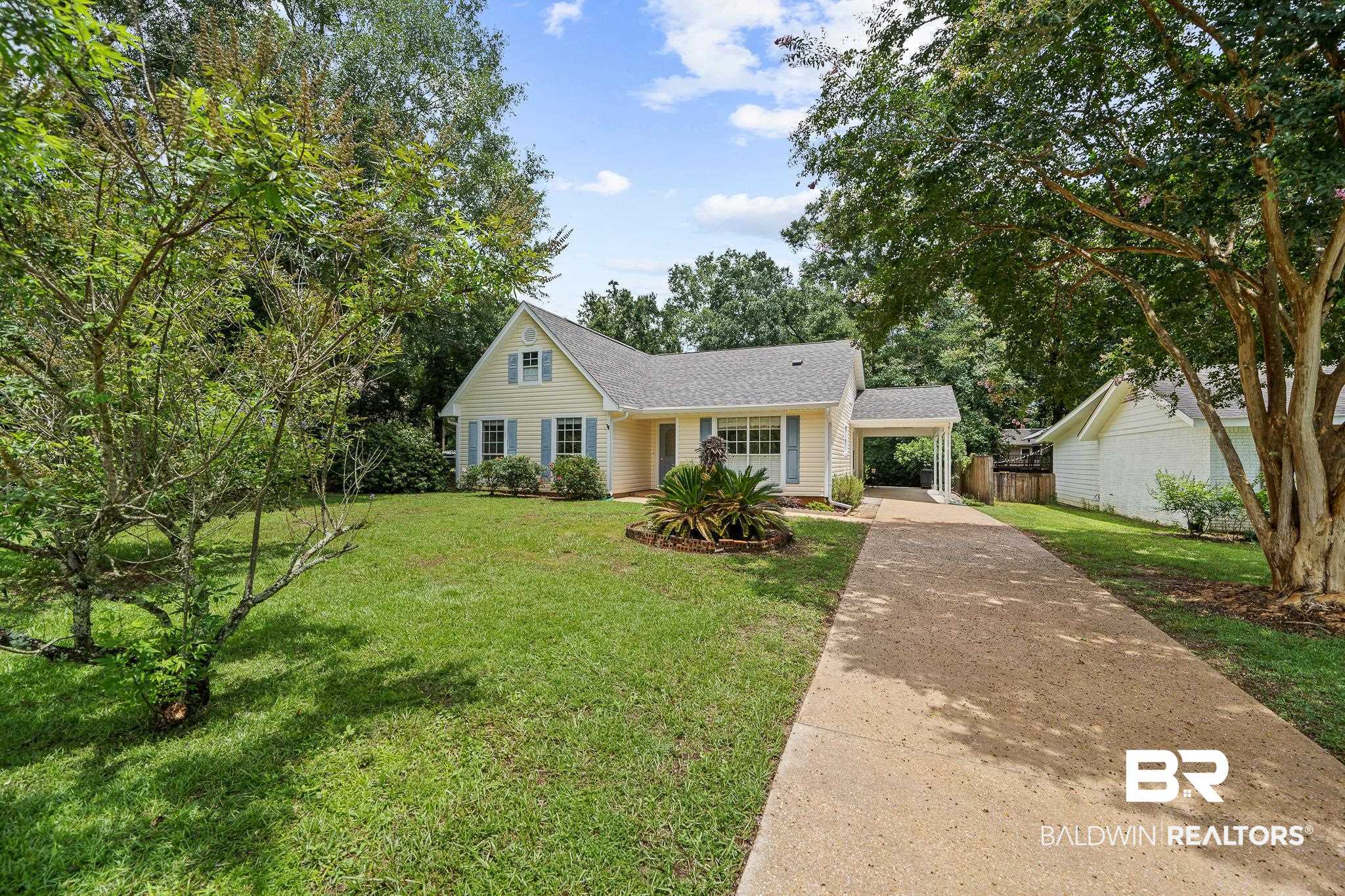 413 Wisteria Street Fairhope, AL 36532 - Photo 6 of 23