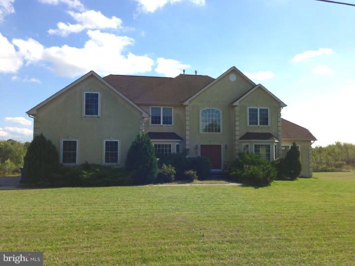 162 Rainey Road Woolwich Township, NJ 08085 - Photo 1 of 15
