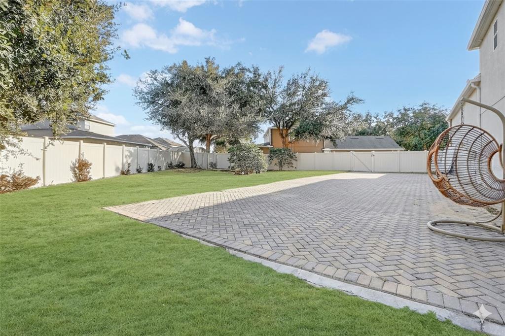 695 Longford Loop Apopka, FL 32703 - Photo 14 of 32