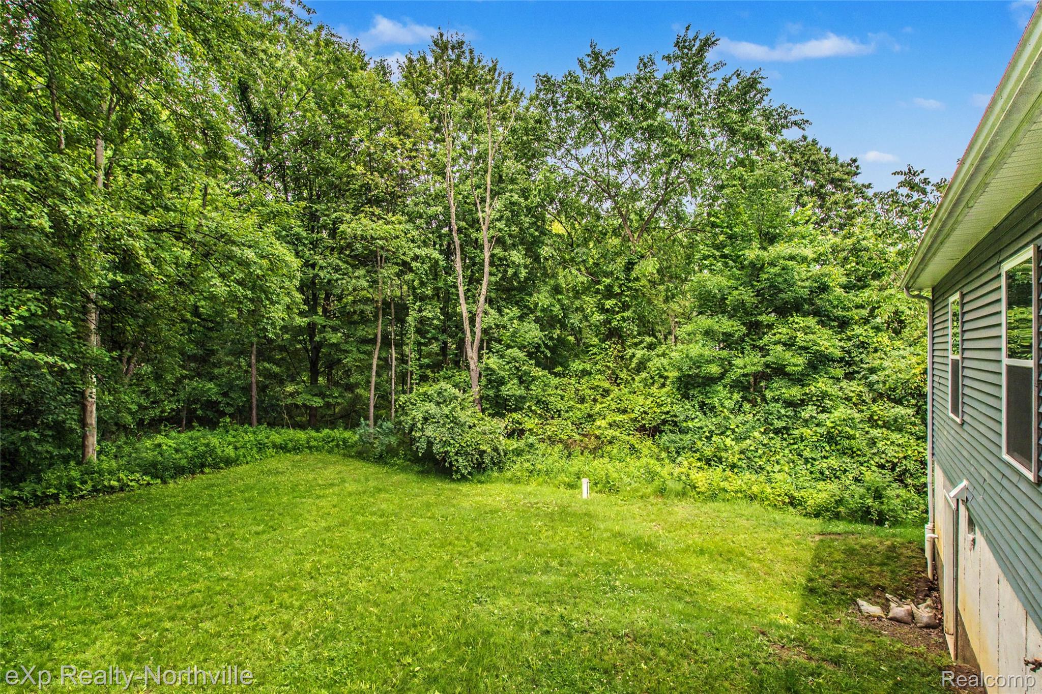 1765 Parker Road Holly, MI 48442 - Photo 41 of 46 Side of Home
