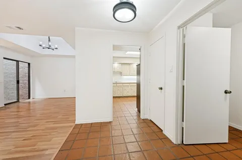 $575,000 | 3316 Courtyard Place, Farmers Branch, TX 75234