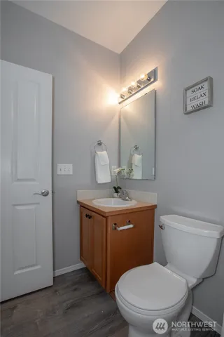 $355,000 | 1975 Garry Oaks Avenue, Unit C, DuPont, WA 98327