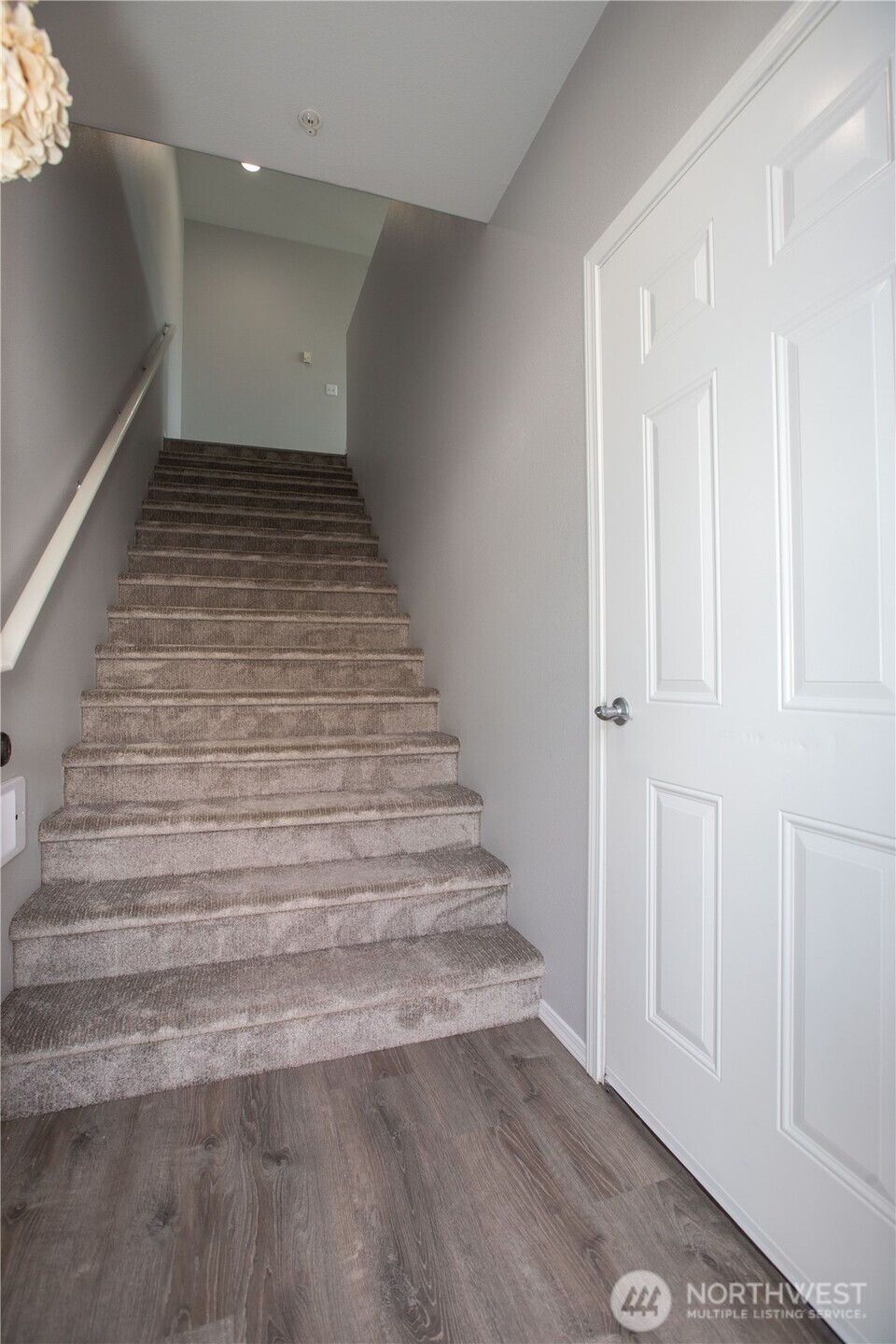 1975 Garry Oaks Avenue, Unit C DuPont, WA 98327 - Photo 3 of 31