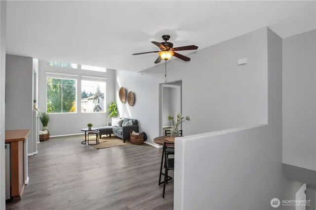 $355,000 | 1975 Garry Oaks Avenue, Unit C, DuPont, WA 98327