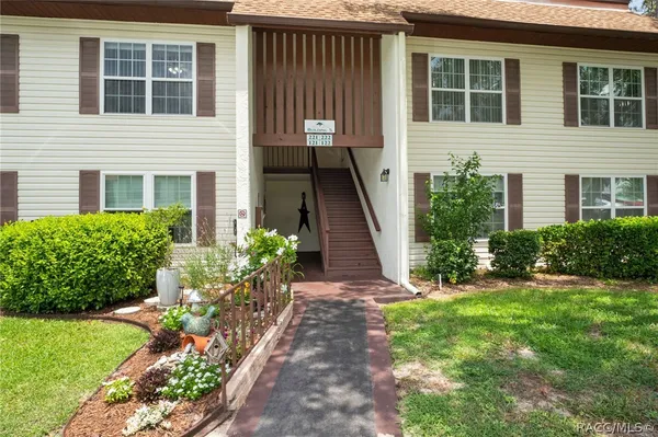 $137,000 | 2400 Forest Drive, Unit 221, Inverness, FL 34453