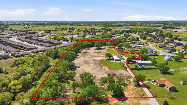 $475,000 | 112 Willbanks Lane, Boyd, TX 76023