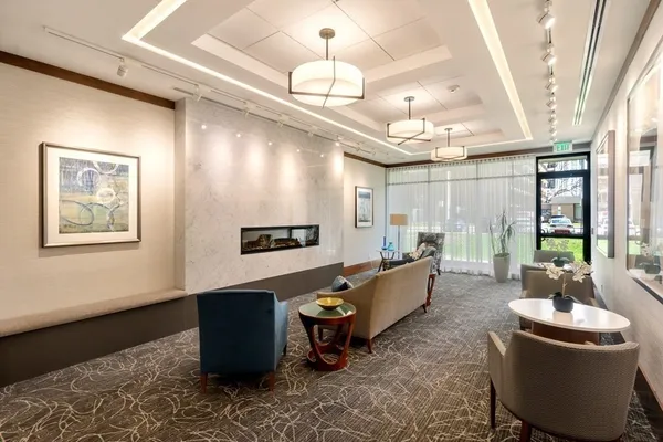 $4,325 | 6 Whittier Place, Unit 12M, Boston, MA 02114