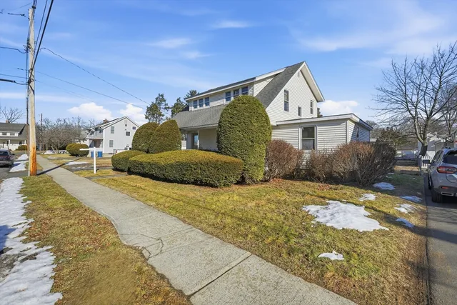 $250,000 | 62 Talcott Avenue, West Springfield, MA 01089