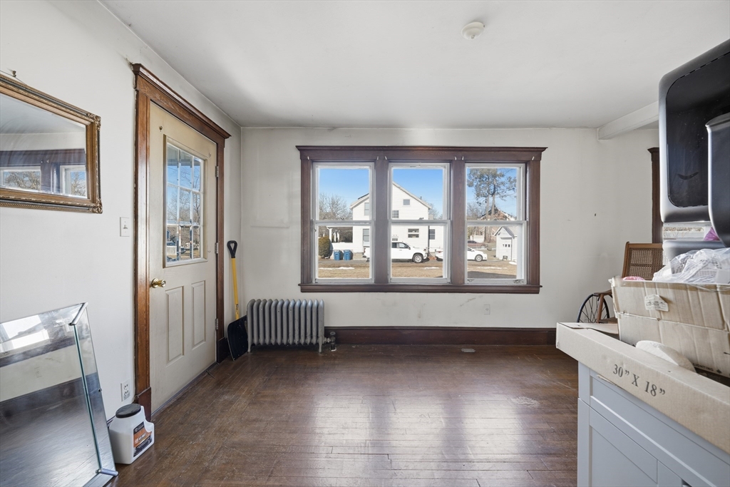 62 Talcott Avenue West Springfield, MA 01089 - Photo 10 of 34