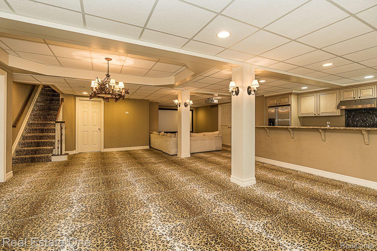 1926 Brookfield Road Rochester, MI 48306 - Photo 53 of 70 Gallery Image 53