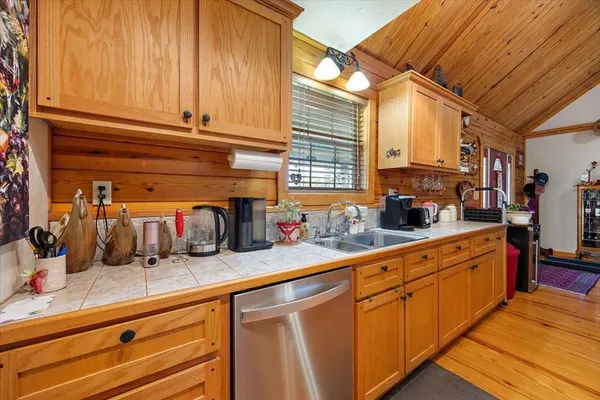 $410,000 | 2000 County Road 852, Cushing, TX 75760
