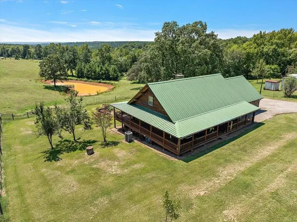 $410,000 | 2000 County Road 852, Cushing, TX 75760