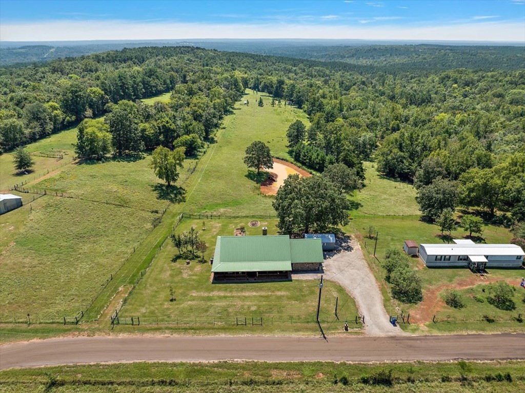 2000 County Road 852 Cushing, TX 75760 - Photo 40 of 50 a view of a city