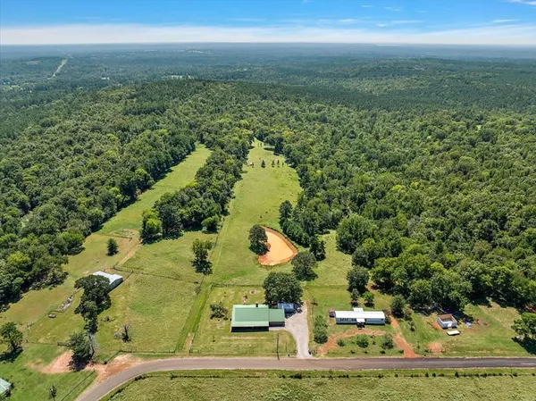 $410,000 | 2000 County Road 852, Cushing, TX 75760