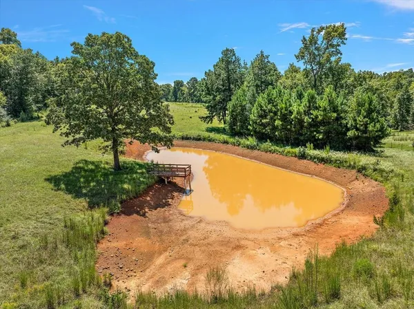 $410,000 | 2000 County Road 852, Cushing, TX 75760