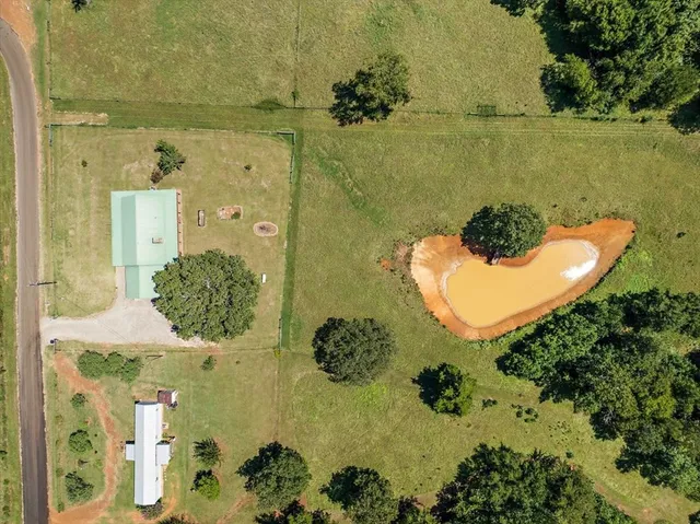 $449,000 | 2000 County Road 852, Cushing, TX 75760