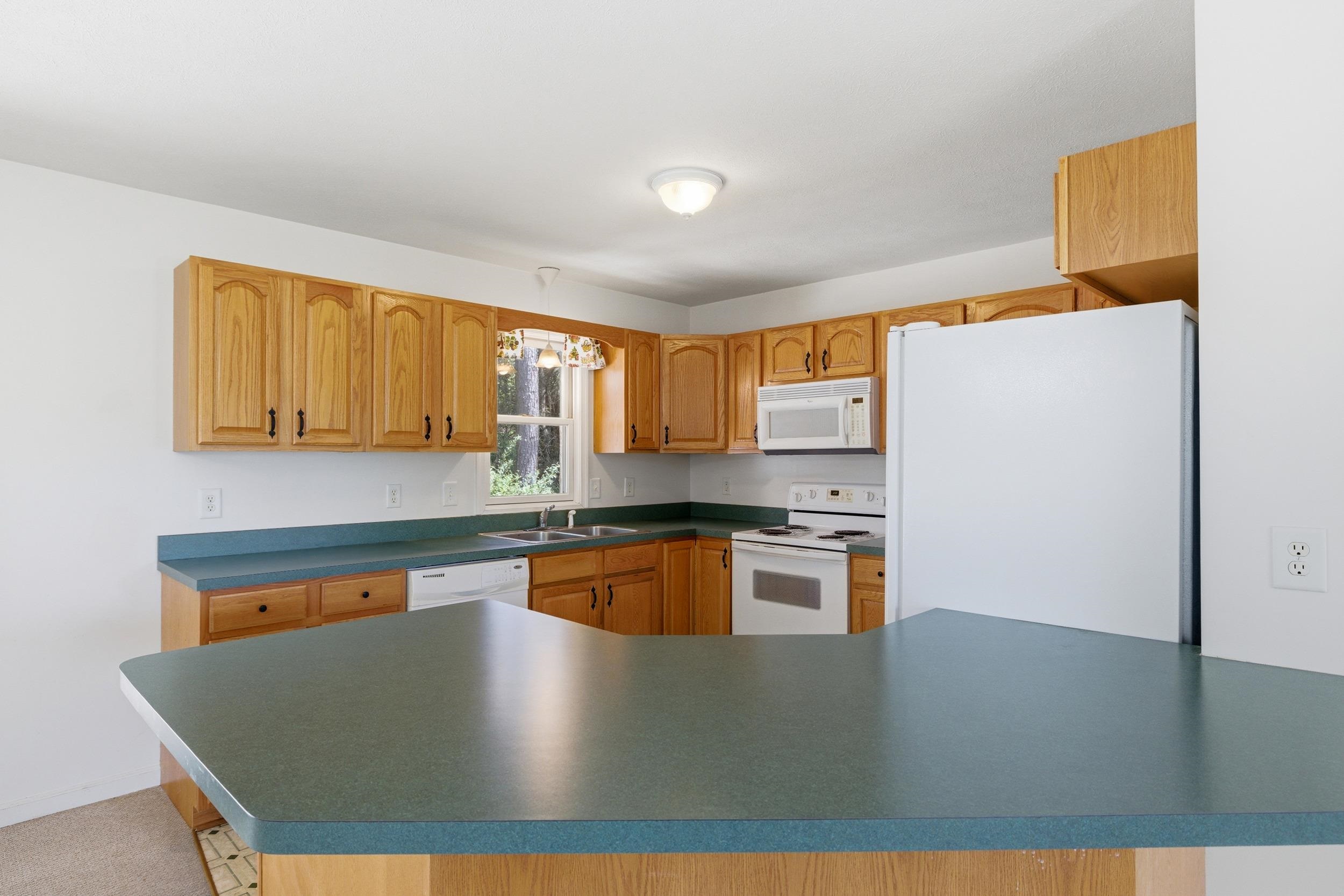 7 Blue Rdg Court Luray, VA 22835 - Photo 12 of 55 Lots of counter space here!