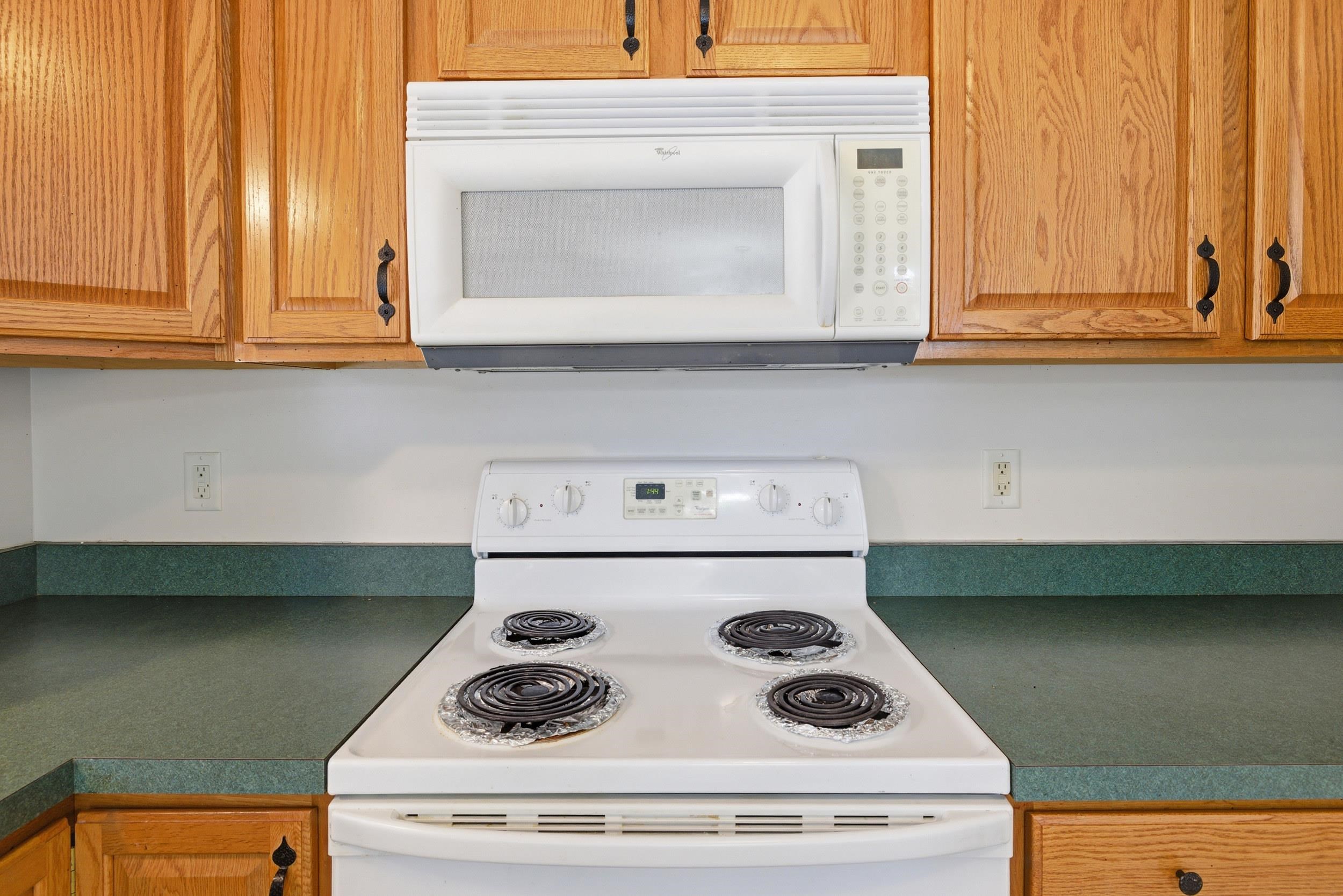 7 Blue Rdg Court Luray, VA 22835 - Photo 16 of 55 Built-in microwave