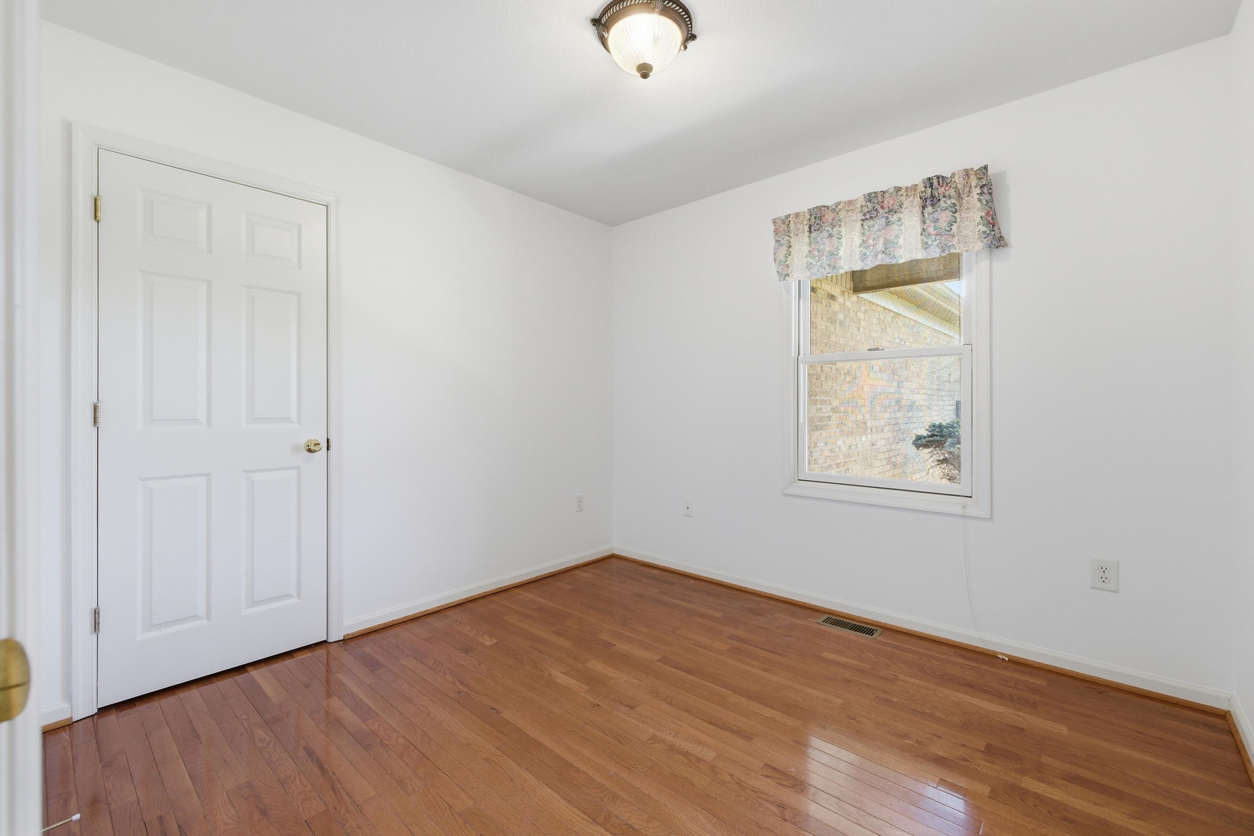 7 Blue Rdg Court Luray, VA 22835 - Photo 25 of 55 Use as an office, studio...