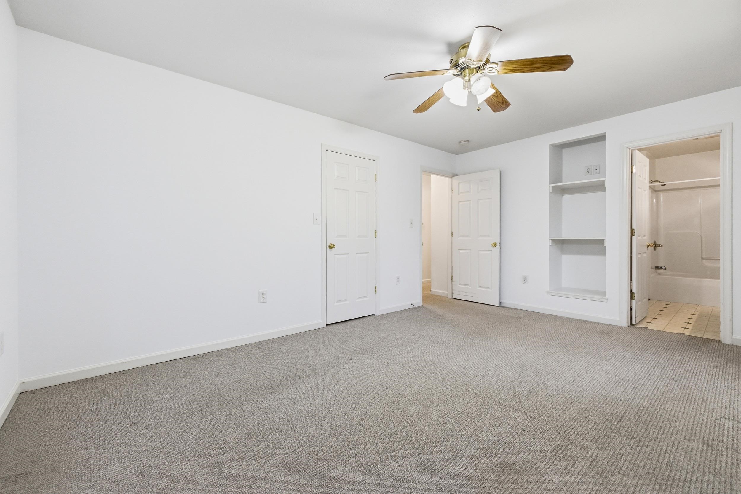 7 Blue Rdg Court Luray, VA 22835 - Photo 33 of 55 Primary BR on back corner