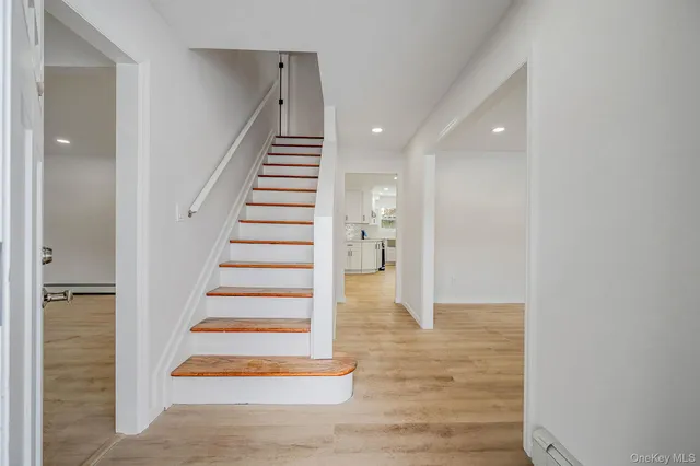 $799,000 | 15 Terry Court, North Babylon, NY 11703