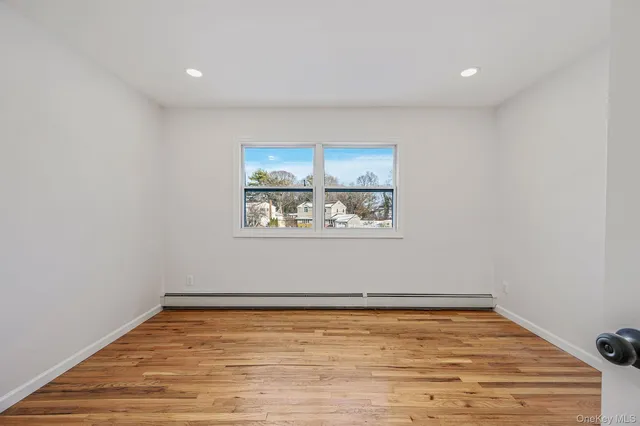 $799,000 | 15 Terry Court, North Babylon, NY 11703