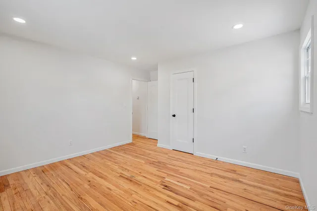 $799,000 | 15 Terry Court, North Babylon, NY 11703