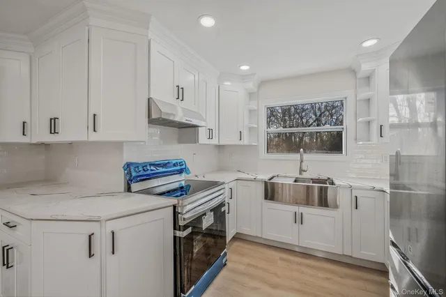 $799,000 | 15 Terry Court, North Babylon, NY 11703