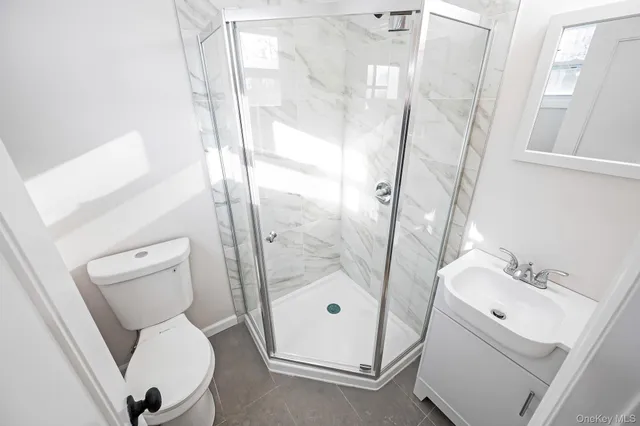 $799,000 | 15 Terry Court, North Babylon, NY 11703