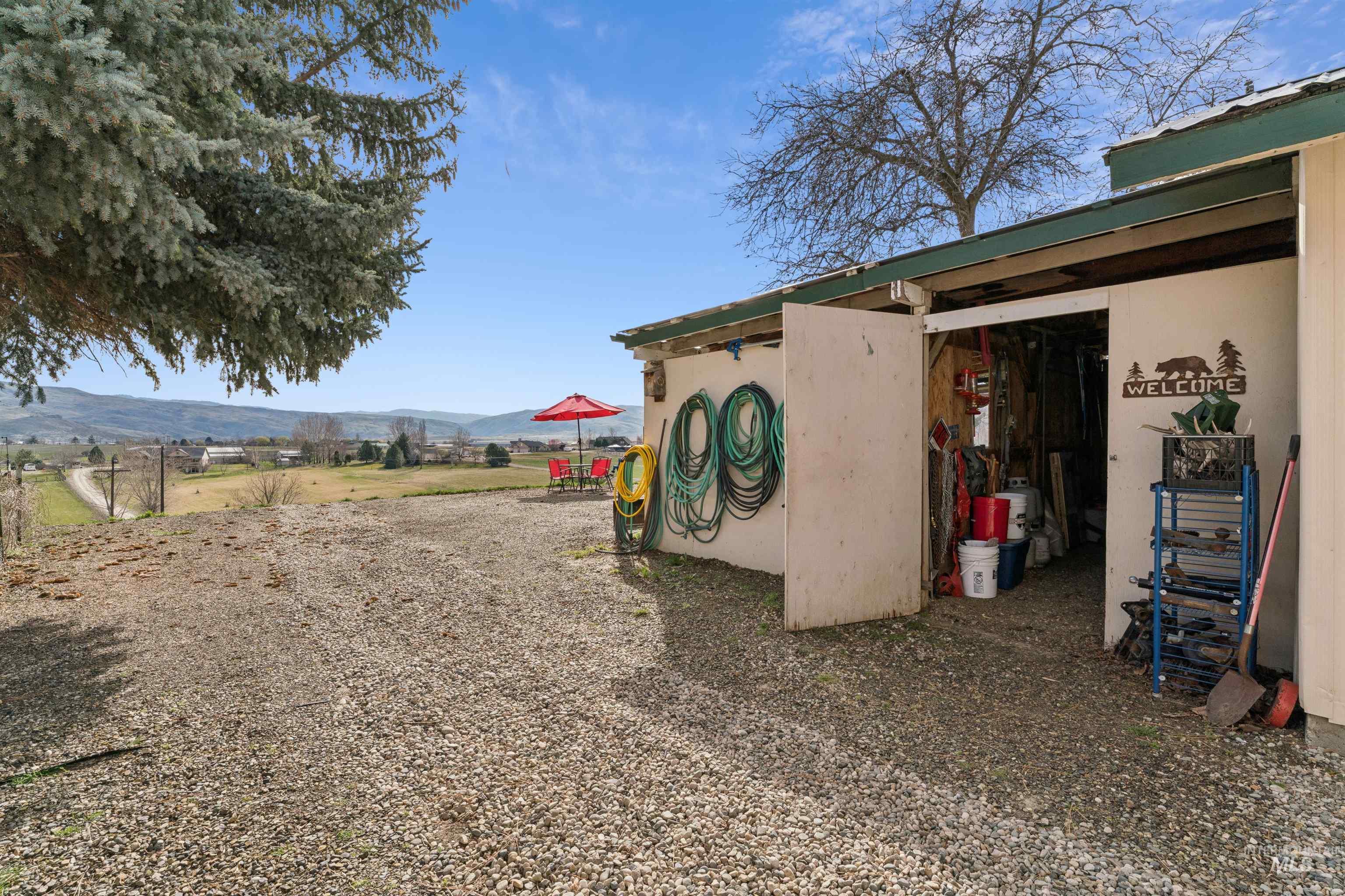 5315 Montour Road Emmett, ID 83617 - Photo 8 of 35