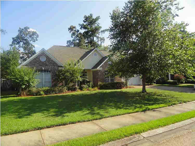 625 Sawpine Ln