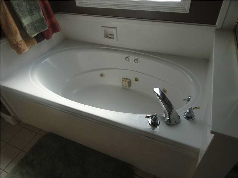 625 Sawpine Lane Ridgeland, MS 39157 - Photo 9 of 23 whirlpool tub in the master