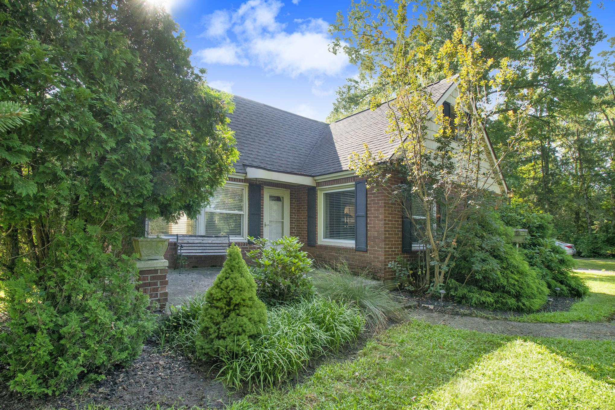 55276 Fir Road Mishawaka, IN 46545 - Photo 3 of 26 Gallery Image 3