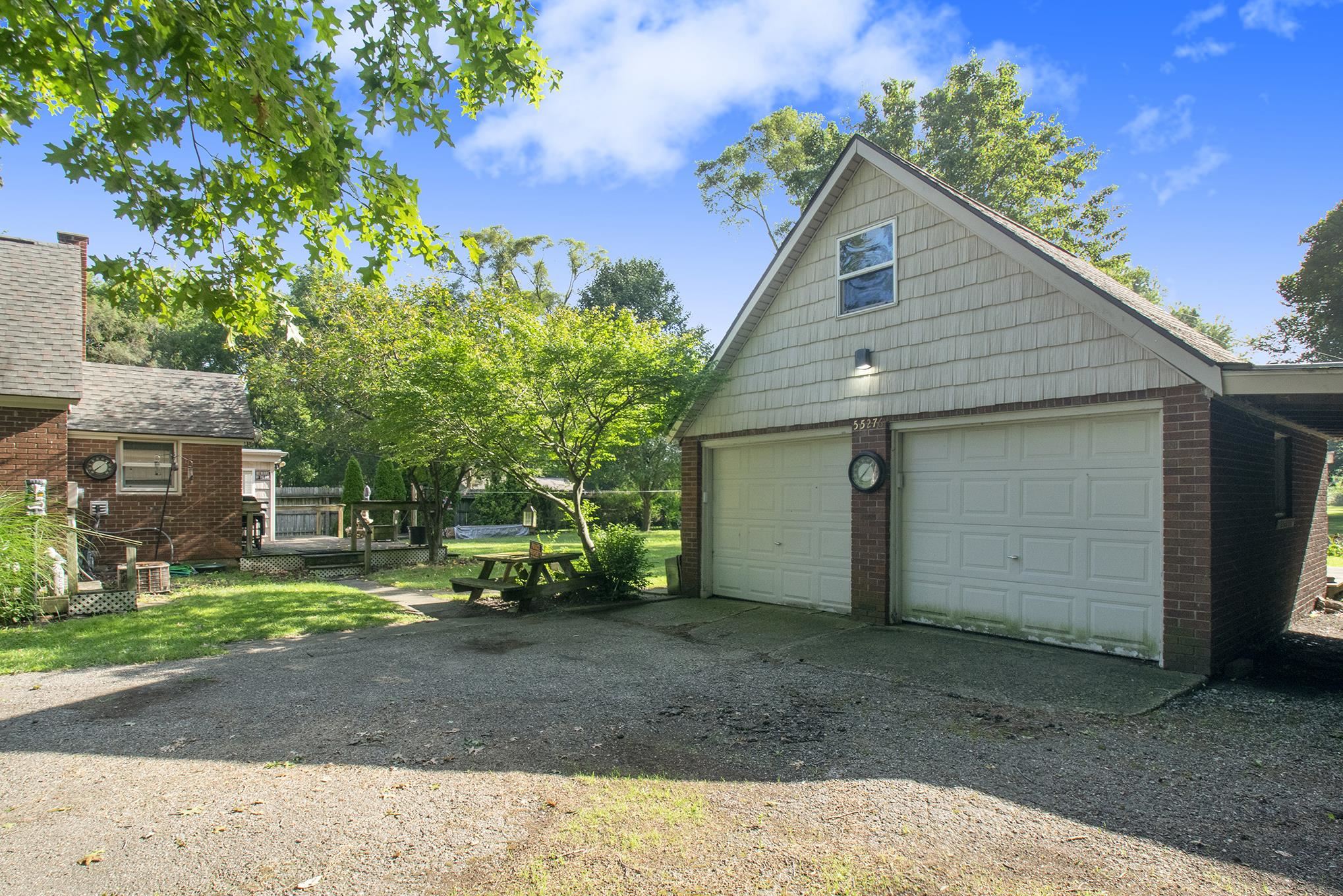 55276 Fir Road Mishawaka, IN 46545 - Photo 6 of 26 Gallery Image 6