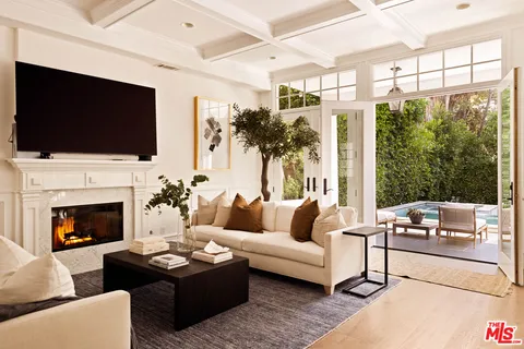 $5,995,000 | 867 Wellesley Avenue, Los Angeles, CA 90049
